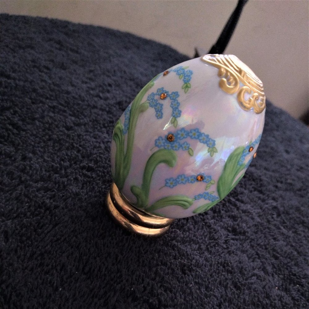 Vintage Faberge Style Floral Jeweled Egg On Stand/Ornate White and Gold Glass
